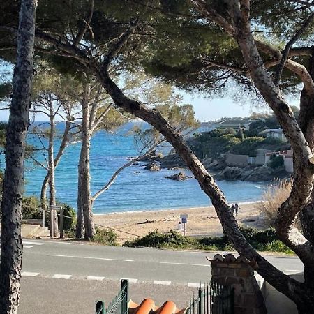 Entre St-Raphael Et St-Tropez. Studio Pieds Dans L'Eau, A Partir De 600 Euros/Semaine. Saint Aygulf Luaran gambar