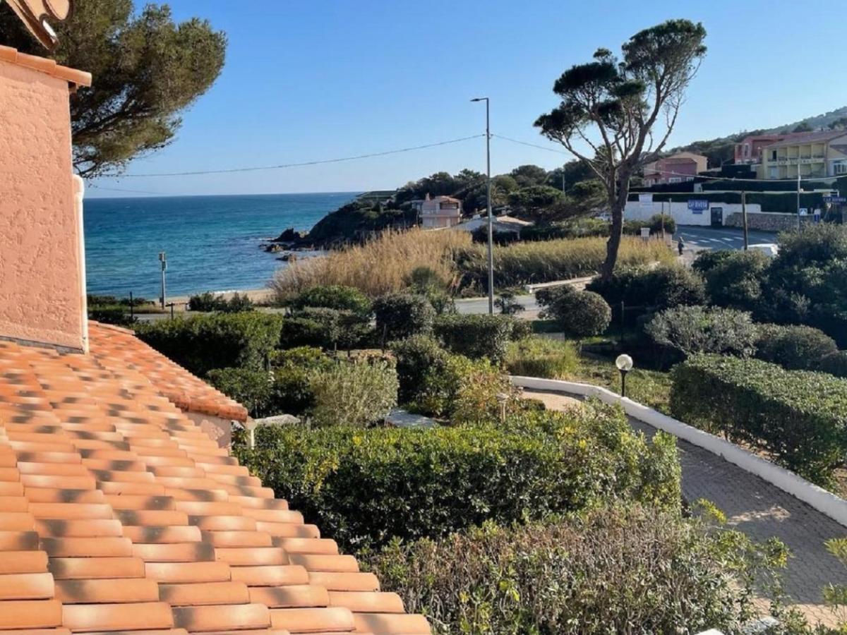 Entre St-Raphael Et St-Tropez. Studio Pieds Dans L'Eau, A Partir De 600 Euros/Semaine. Saint Aygulf Luaran gambar